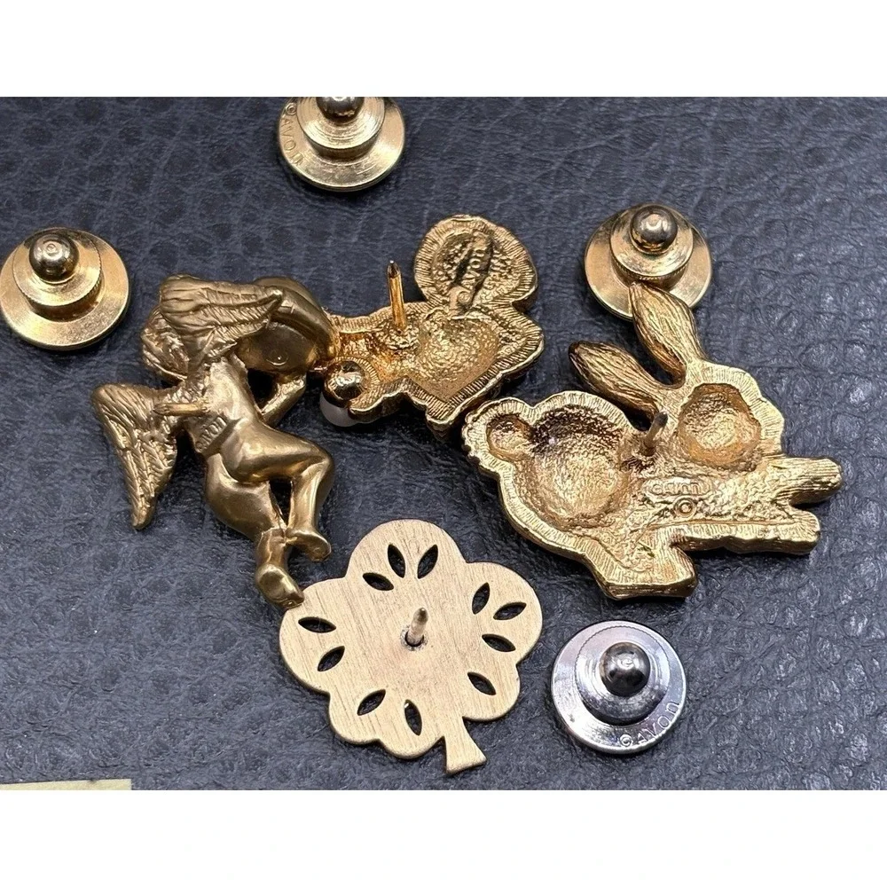 Vintage Lot Of 4 Rhinestone Lapel Pin Lot Cherub Squirrel Rabbit Bird Gold Tone